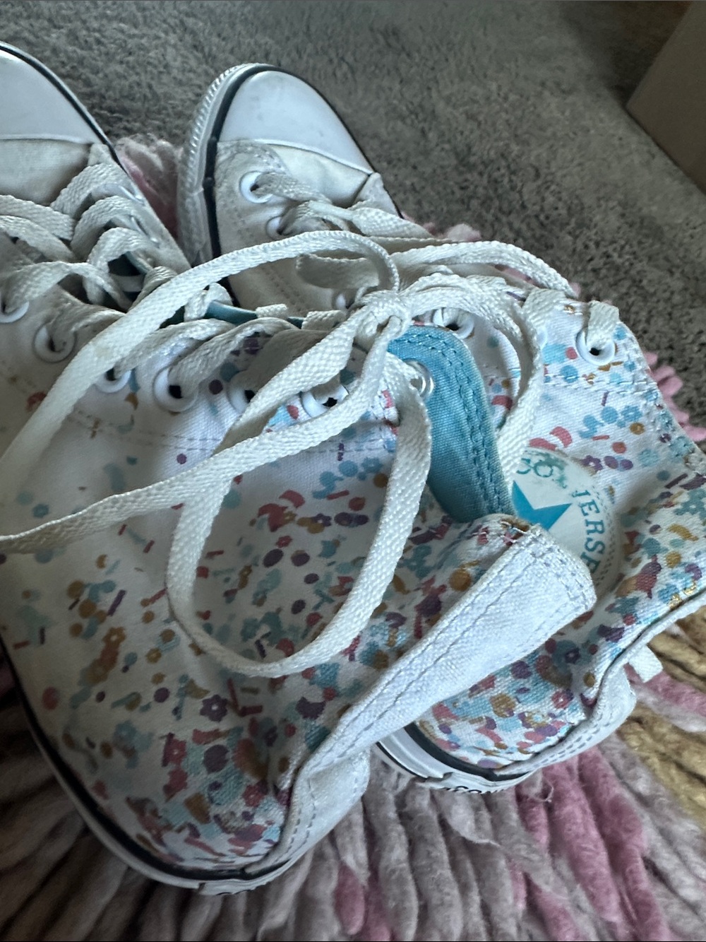 Converse - Picture 8 of 8